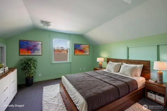 Large upper floor bedroom