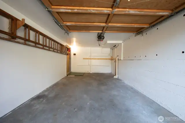 One car garage