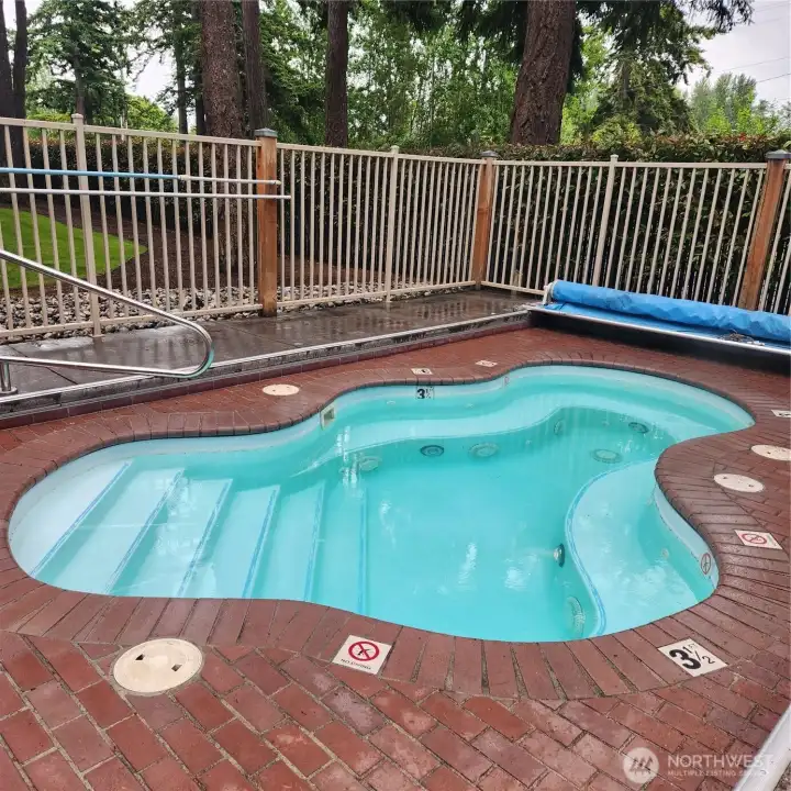 Community hot tub is seasonal May through September.  Heated to 102 degrees.