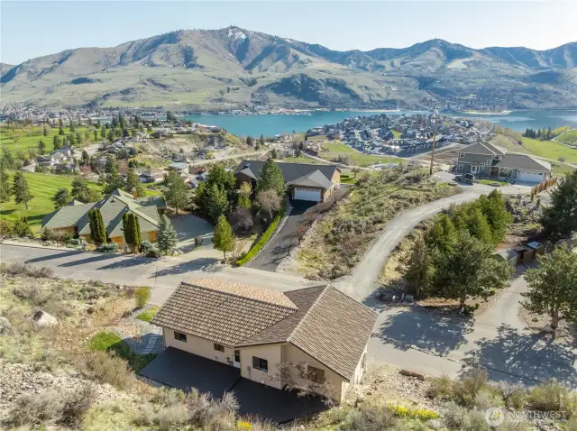 Easy access to downtown Chelan