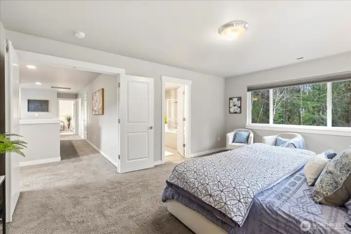 Primary bedroom w/ 5pc. en-suite