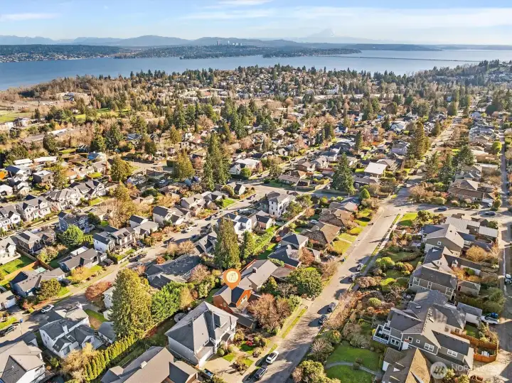 Aerial photo looking south and east. You can see Lake Washington and Magnuson Park from this photo (BEST PARK IN SEATTLE, THEY ALSO HAVE THE BEST DOG PARK AT MAGNUSON PARK). Sought after View Ridge location. Only minutes to Childrens Hospital, UW, downtown, Amazon and 520. Also the #1 most sought after school cluster. And underground utilities!!!