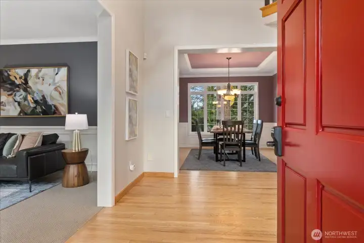 Spacious Bright Entry
