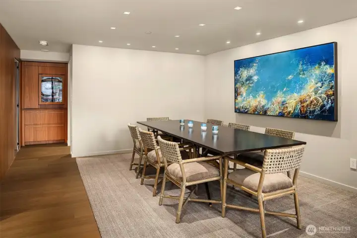 Expansive dining / conference area