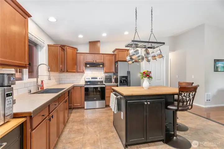 Large stainless sink and plenty of counterspace.