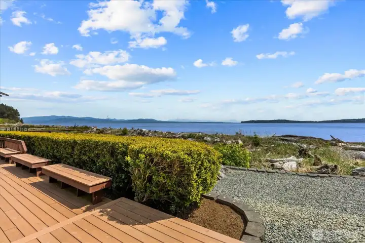Imagine grilling fresh crabs from here!