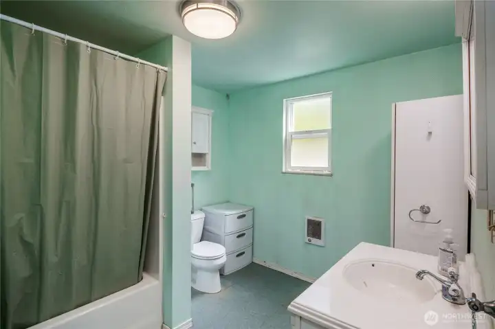 Main Bathroom