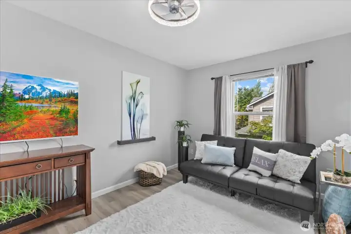 3rd bedroom tastefully designed. TV on wall and mount convey 3rd bedroom tastefully designed. TV on wall and mount convey