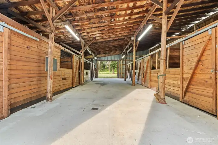 7 Stall Barn