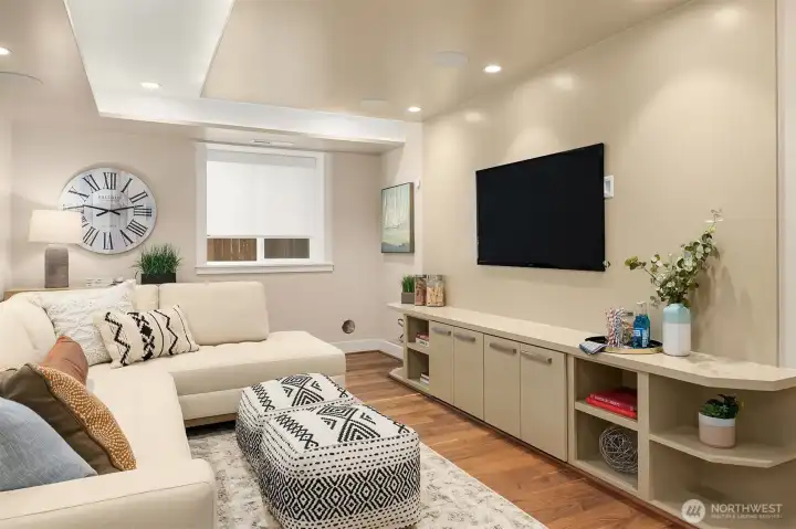 A space that evolves with your lifestyle. Whether it's a media room, guest suite, or fourth bedroom with an adjacent ¾ bath, this flexible retreat is ready for whatever comes next. A space that evolves with your lifestyle. Whether it's a media room, guest suite, or fourth bedroom with an adjacent ¾ bath, this flexible retreat is ready for whatever comes next.
