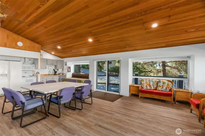Club house with kitchen. Club house with kitchen.