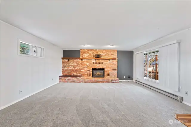 Family room, Gas fireplace