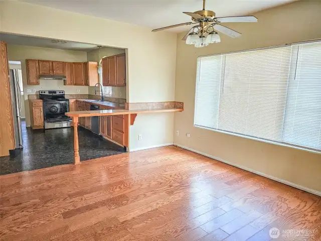 Dining Room looking into Kitchen