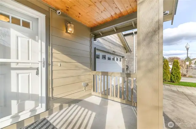covered front porch and entryway