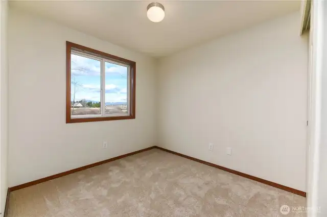 Bedroom 3 with private view of greenbelt
