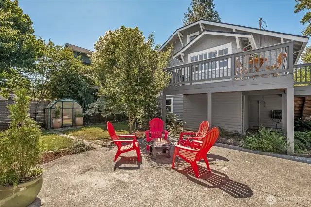 Large patio, or use for additional parking if needed
