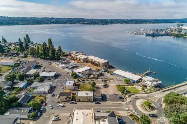 Arial of downtown Manette with The Waterside sitting right on the waters edge.