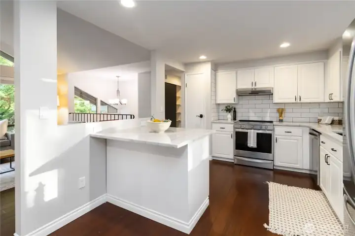 beautiful open kitchen