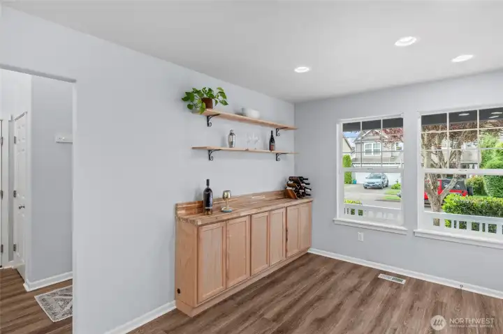 KITCHEN LOVE | Check out this very cool bonus space in the kitchen. So much opportunity here. Imagine a beverage fridge at the end of the counter for convenient cold drink access.