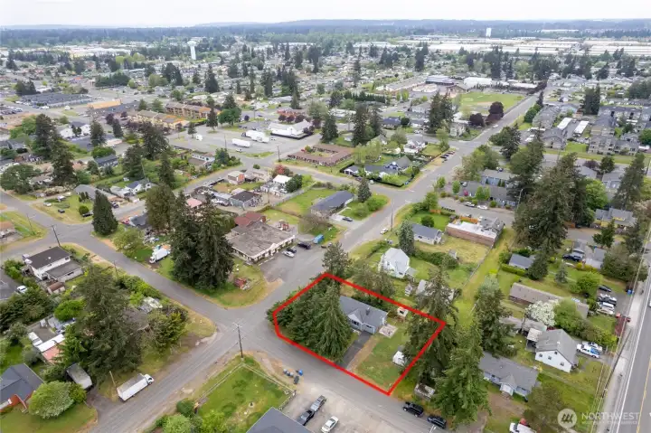 Minutes from I-5 and shopping centers.