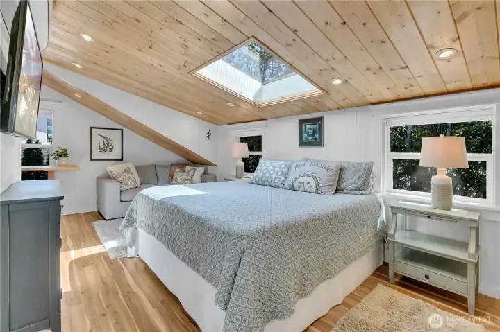 Studio King Bed Studio King Bed