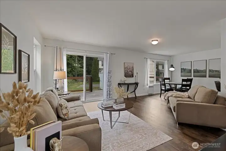 Family/TV area? Game or Breakfast Table? Great Space, Great Options!