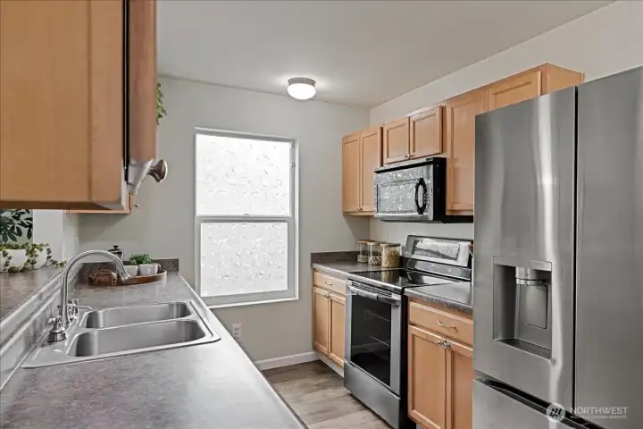 All appliances included.
