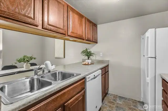 Warm wood cabinets