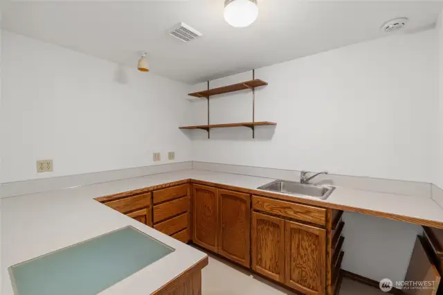 Hobby / Den / Office off Family room