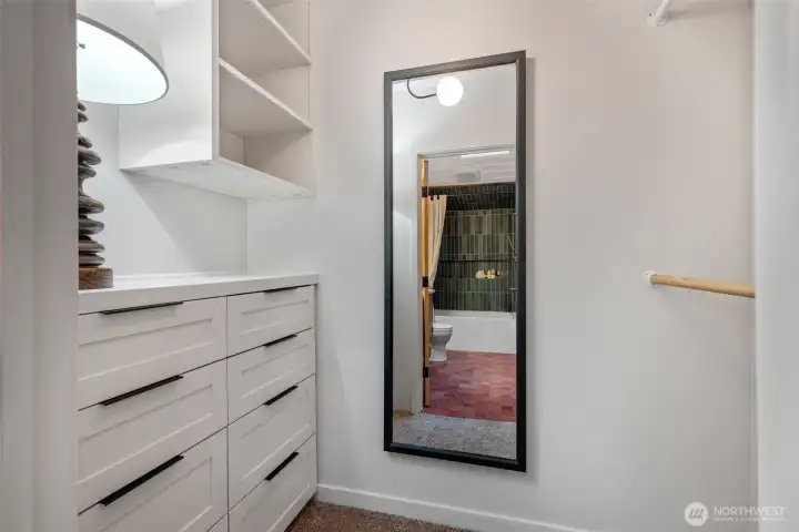 Walk in closet
