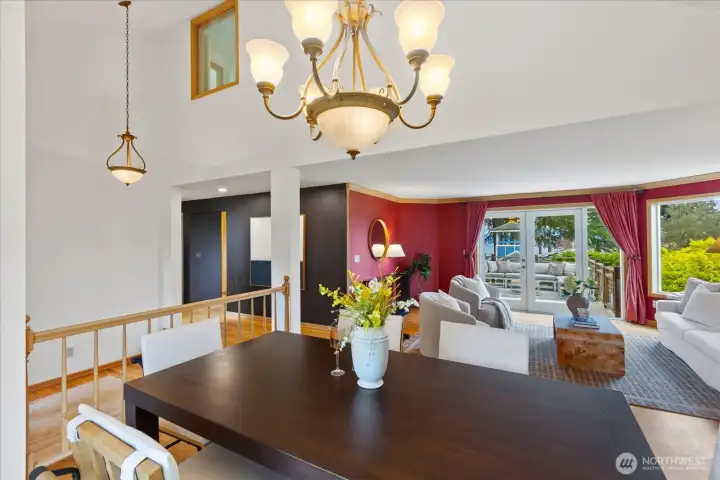 Dining area ideal for gatherings and entertaining