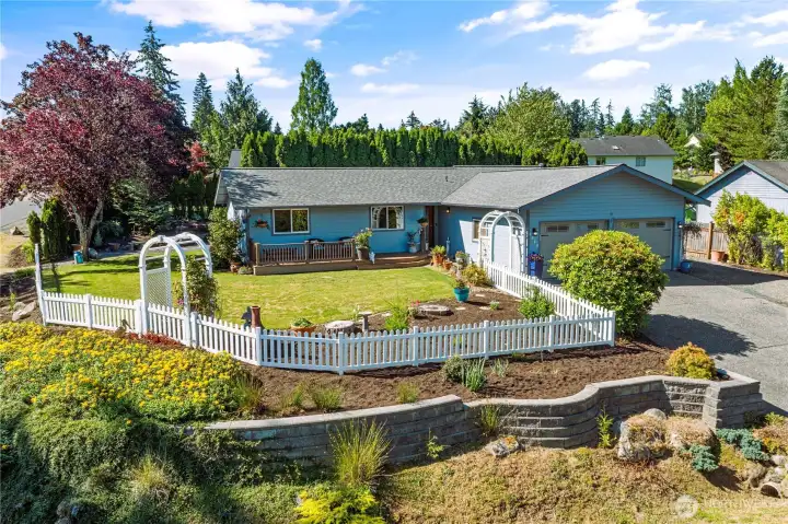 Proudly presenting 1389 Welling Rd, Bellingham