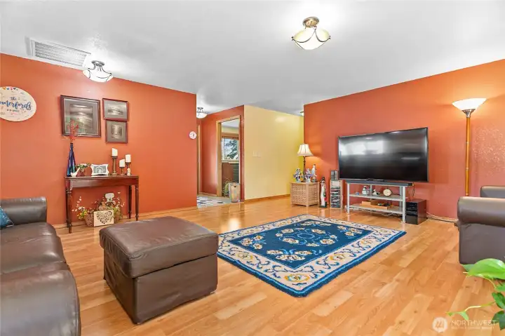 This home features a warm and inviting paint palette that creates a cozy and welcoming atmosphere throughout.