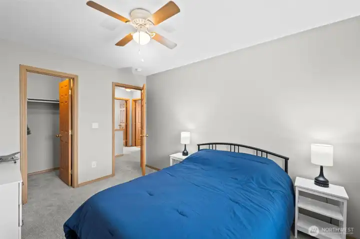 Second upstairs bedroom