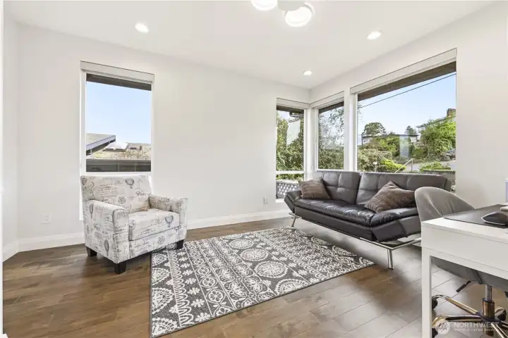 Mair Floor office/bedroom
