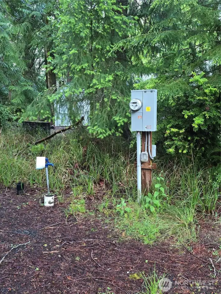 Water and sewer hookups active Water and sewer hookups active