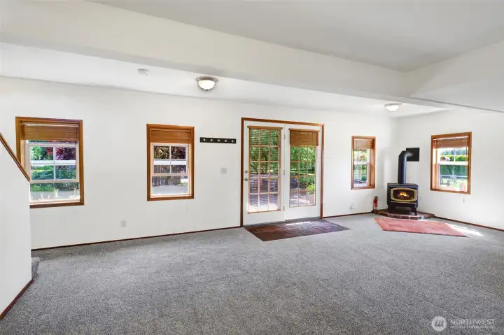 Lower level of ADU. It is has 1 bedroom and bathroom w/ Jacuzzi tub.