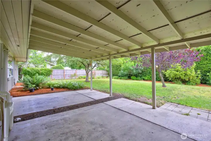 Really nice covered patio to enjoy private fully fenced back yard.