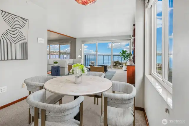 Virtual staging dining area