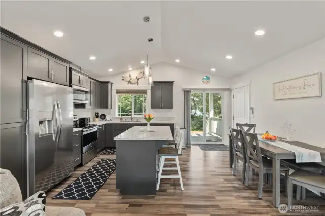 Kitchen/dining with slider to back deck