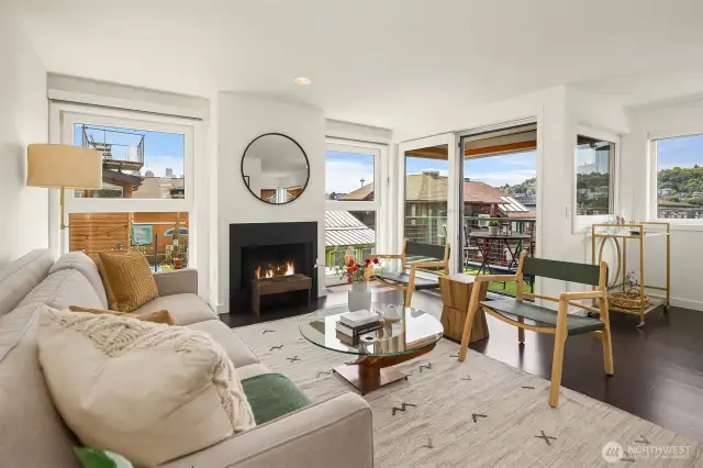 Living room with peek-a-boo Space Needle views!