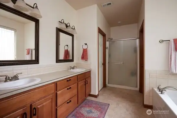 Dual Sinks