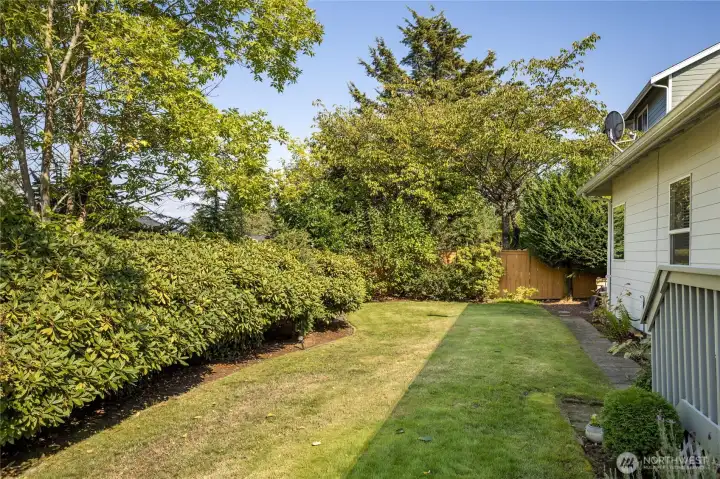 Mature landscaping provides excellent privacy