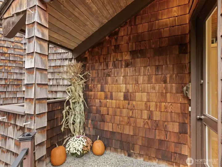 Located on a spacious lot at the end of a cul-de-sac, you'll fall in love the moment you pull up.