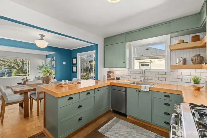 Kitchen - Main Level