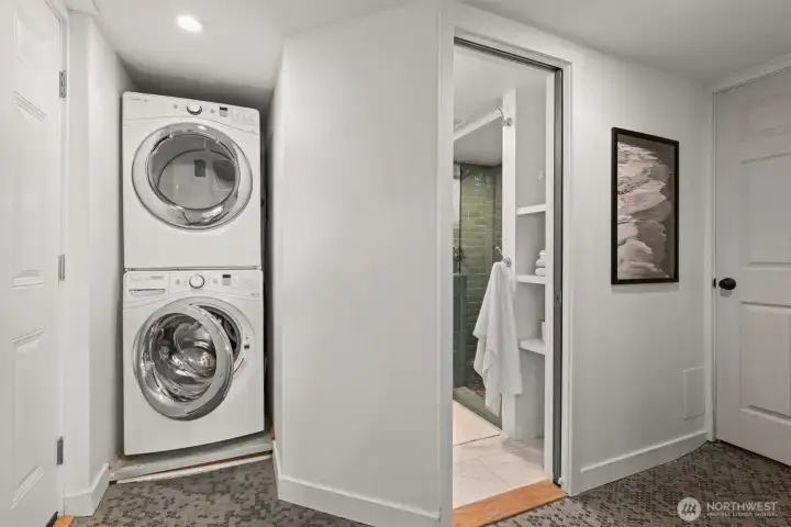 Washer Dryer - Lower Level