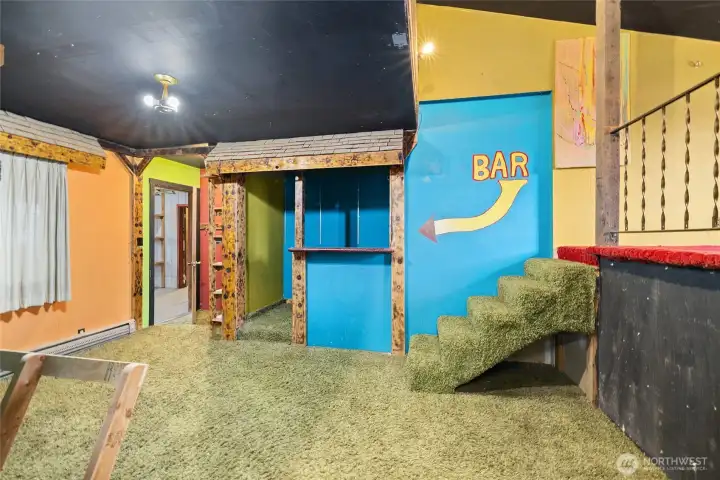 A great hang out room.