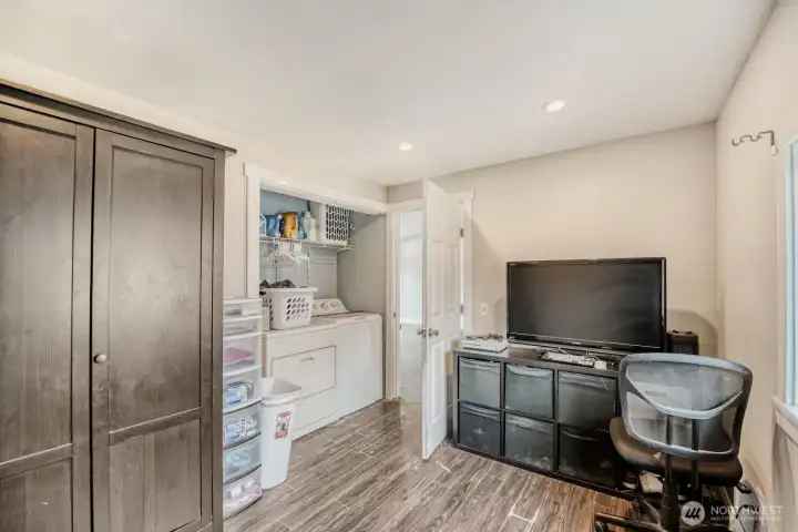 Utility room/bonus 5th room