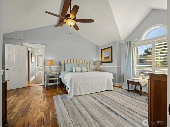 The primary bedroom also have vaulted ceilings. It is over sized and have plenty of room of an intimate sitting area.