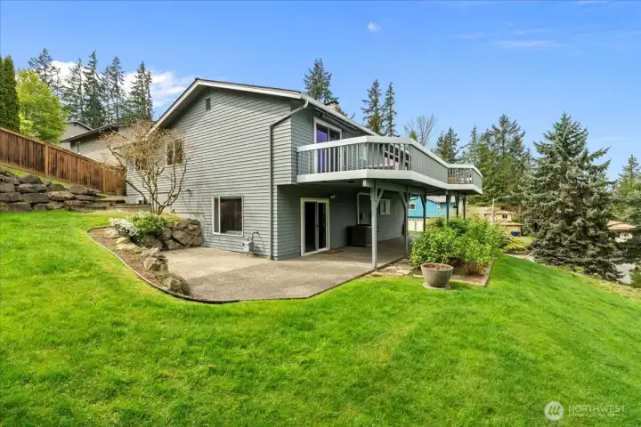 You will love relaxing and entertaining in this backyard!